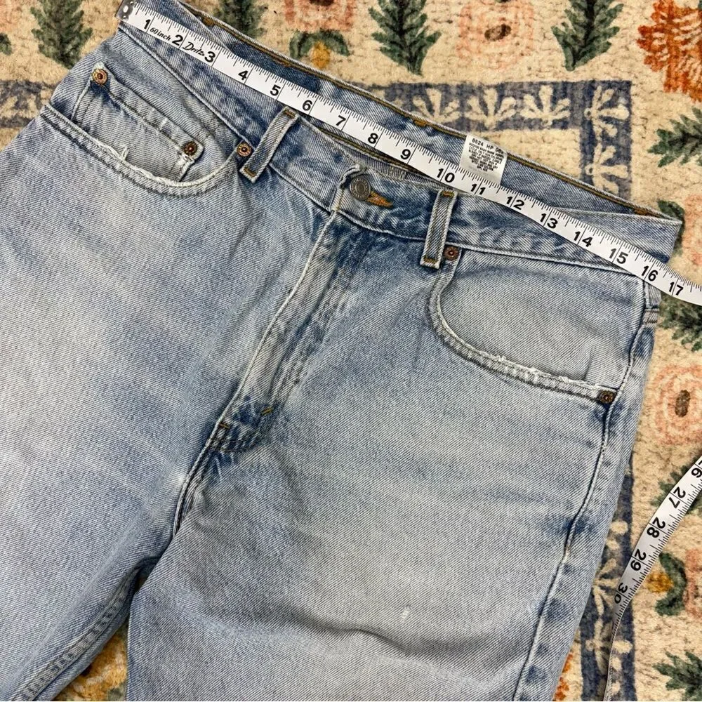 Vintage 505 Levis Jeans 33x23 Cropped Ankle Distressed